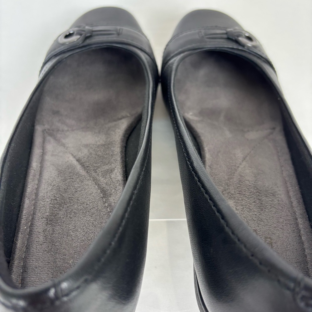 Clarks Leather Low Heel Loafers Slip On Flats Buckle Comfort Shoes Black Size 9 - Picture 10 of 15